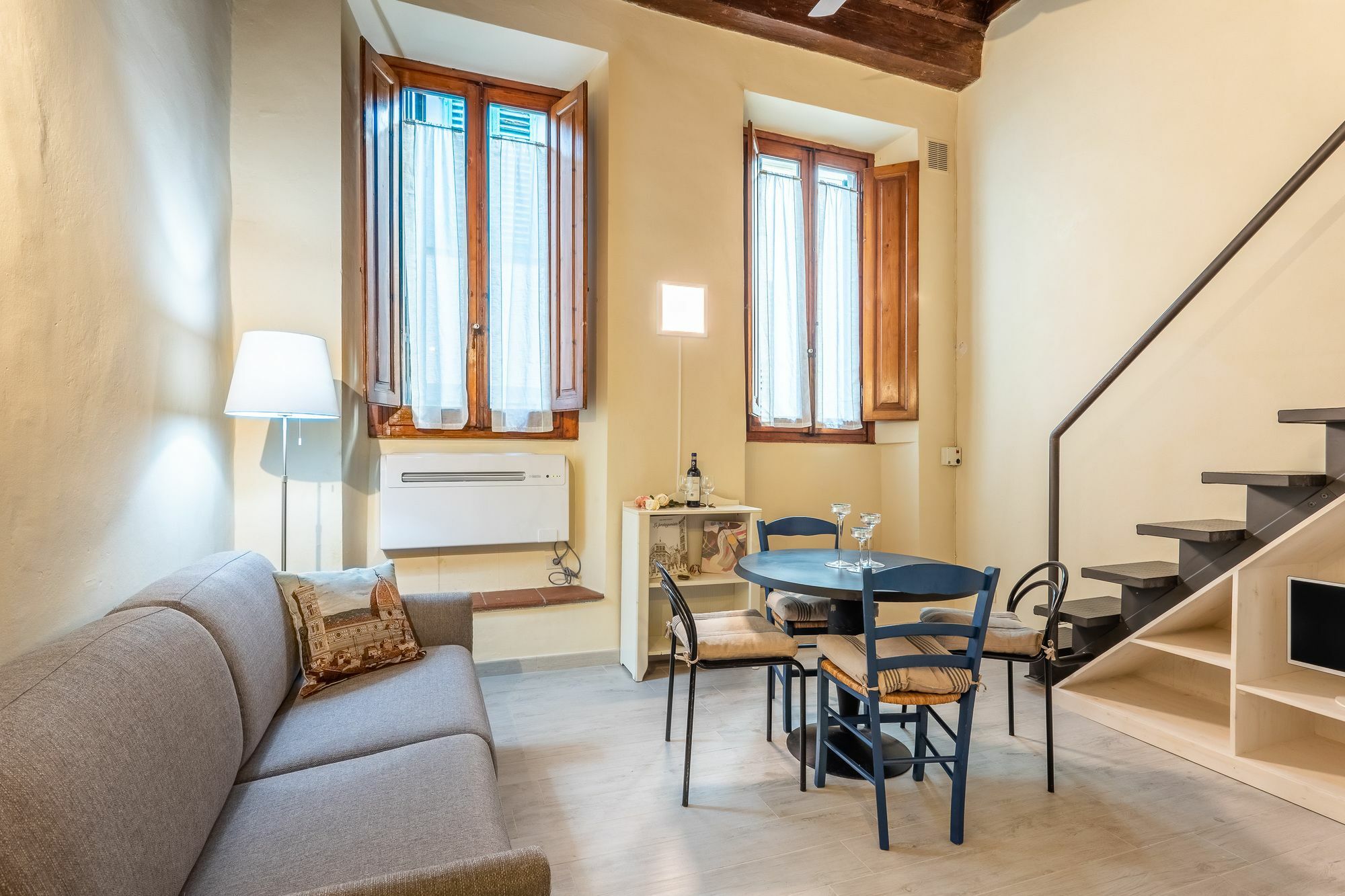 Tiny Pitti Apartment *